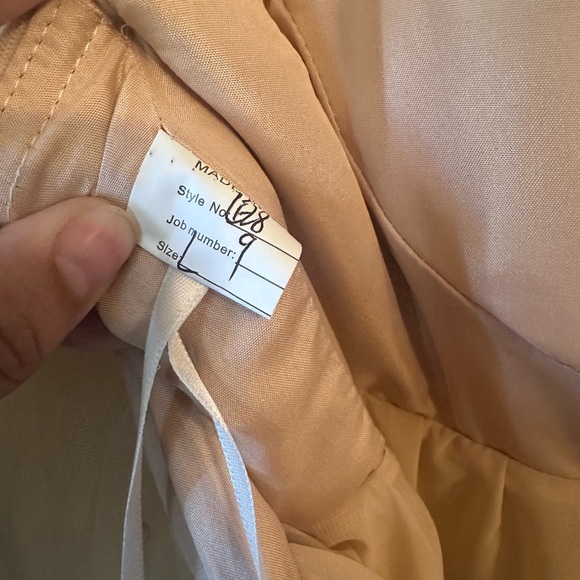 Elegant Cream Special‎ Occasion Dress with Timeless Design - Picture 5 of 9